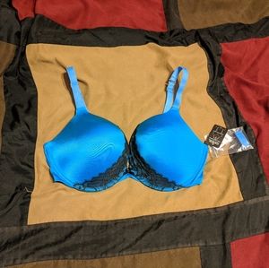 Frederick's of Hollywood Extreme Push Up Bra